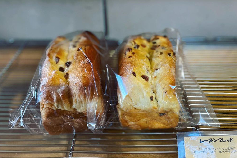 レーズンブレッド